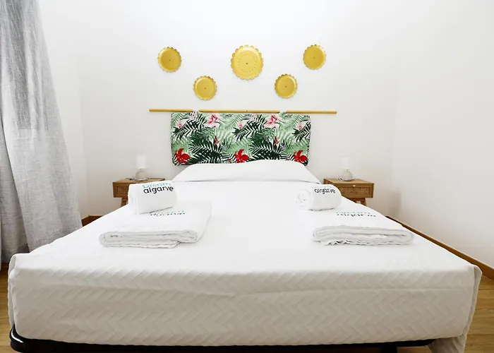 A48 - Windmill 1 Bed In * Одиашере