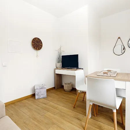 A48 - Windmill 1 Bed In *