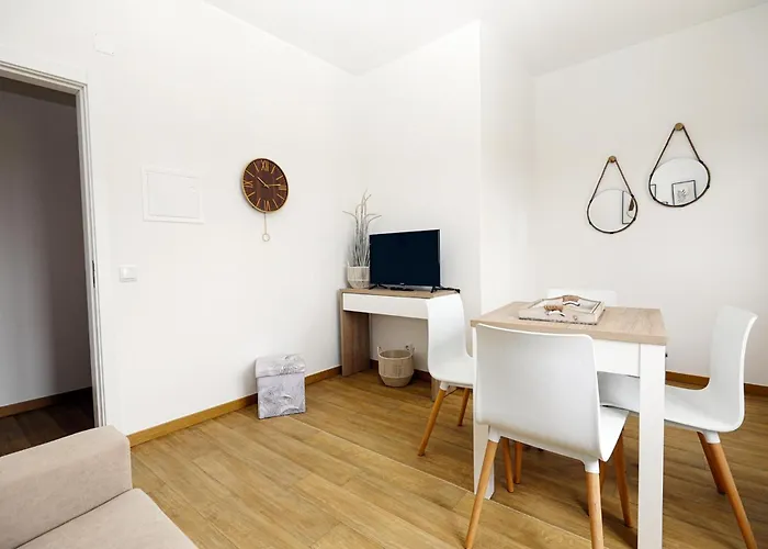 A48 - Windmill 1 Bed In Apartment *