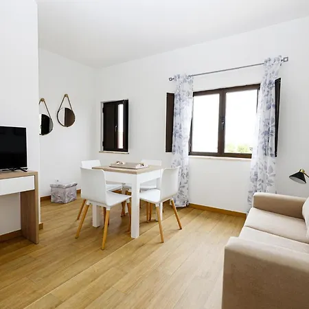 A48 - Windmill 1 Bed In Lägenhet Odiáxere